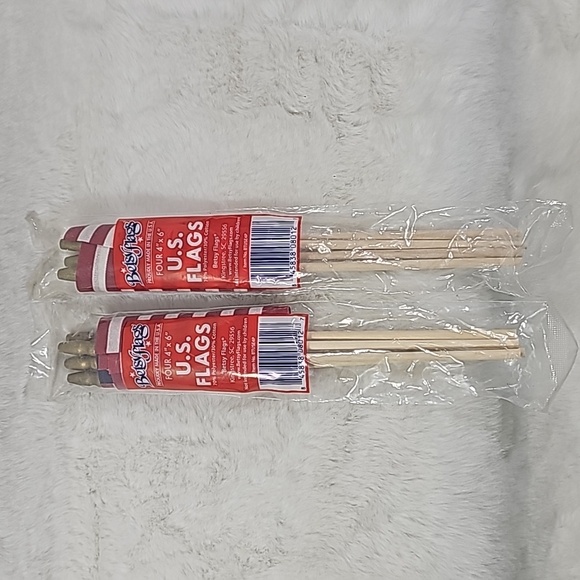 Betsy Flags Eight 4" x 6" U.S. Flags - Picture 2 of 7